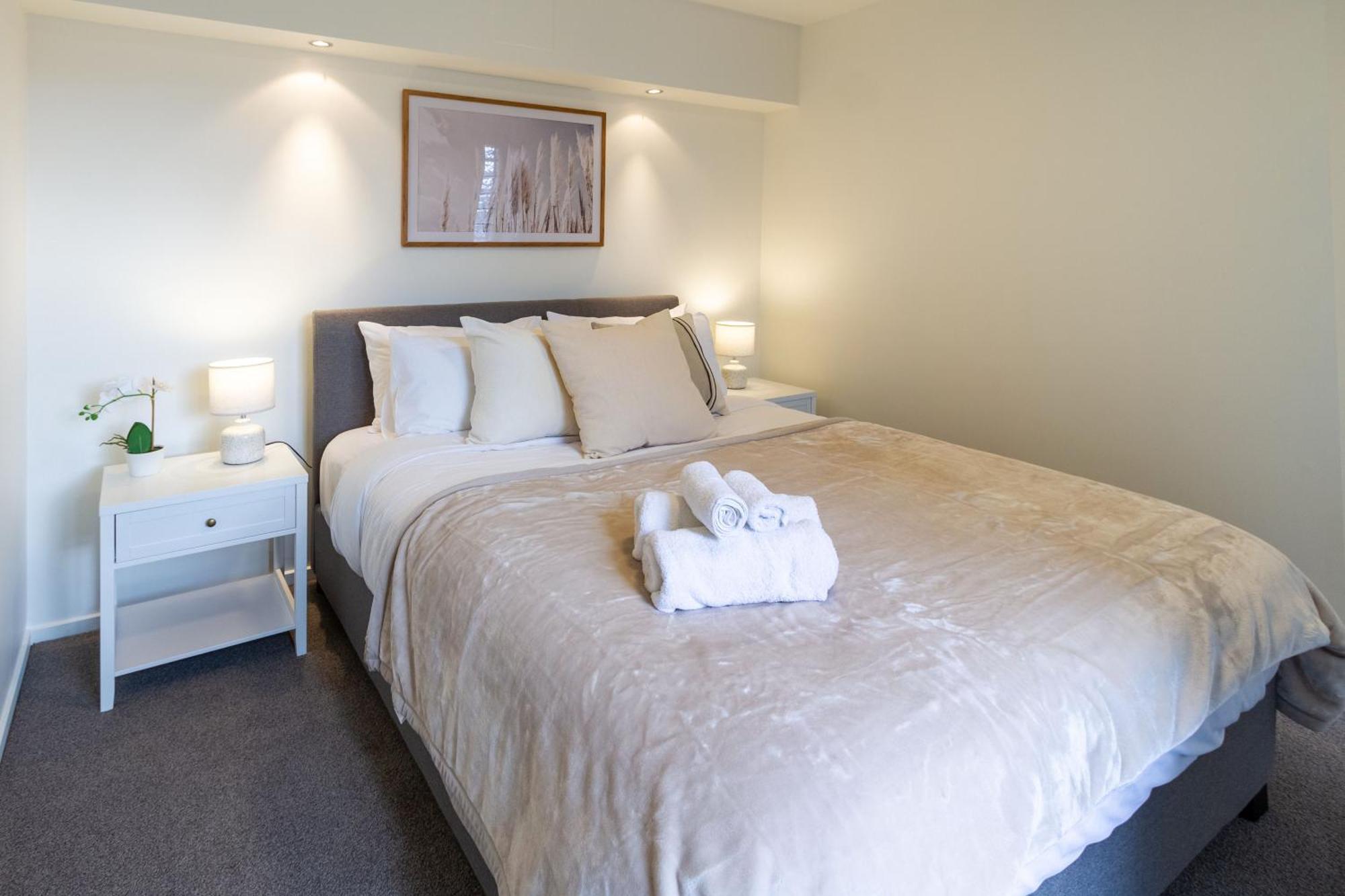 Warm Chch Apartment Park View & Garage Parking Christchurch Ngoại thất bức ảnh